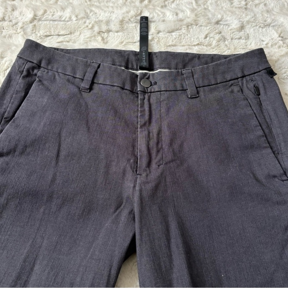 Lululemon Men's Size 32 Gray Oxford Commission Slim Pants